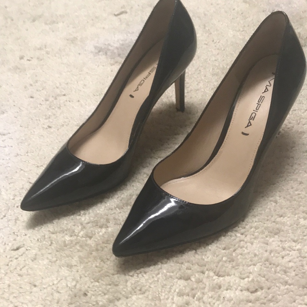 Via Spiga patent leather shoes.
